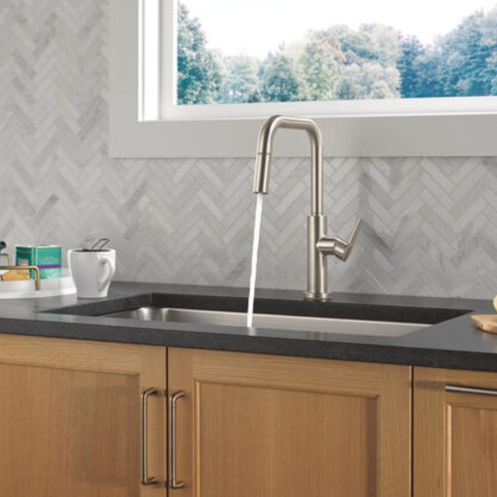 ברז מטבח ניקולי מרובע DELTA